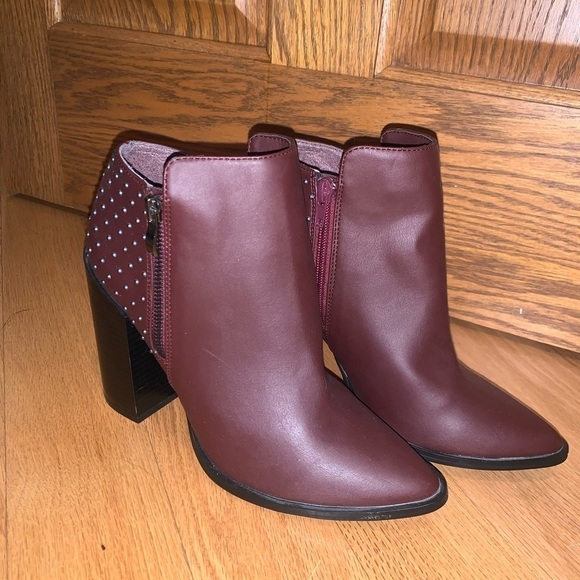NWOT JUSTFAB Tonlie burgundy booties - Picture 4 of 7